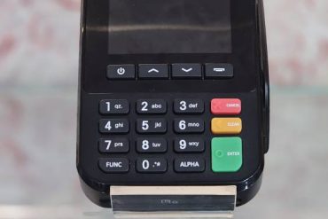 کارتخوان Q60/با سرعت تراکنش زیر 3ثانیه